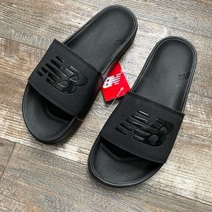 New Balance slides women’s Size 9